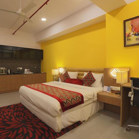 Hotel Downtown กันตินาการ์ ภายนอก รูปภาพ